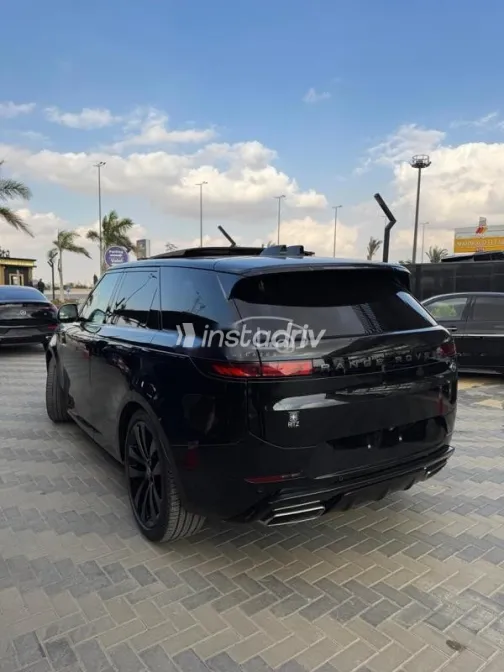 لاند روفر رنج روفر سبورت 2023 أسود مستعملة للبيع - 2