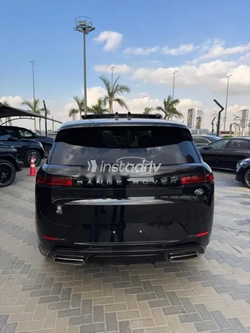 لاند روفر رنج روفر سبورت 2023 أسود مستعملة للبيع - 3