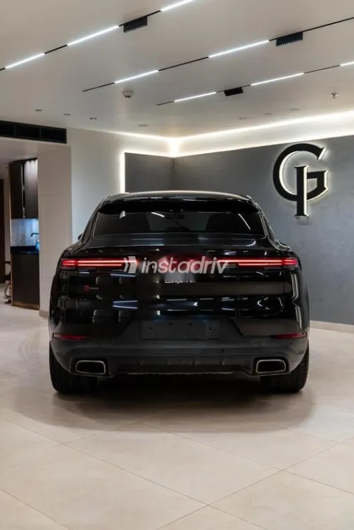 Porsche Cayenne S 2024 Black Used for Sale - 4