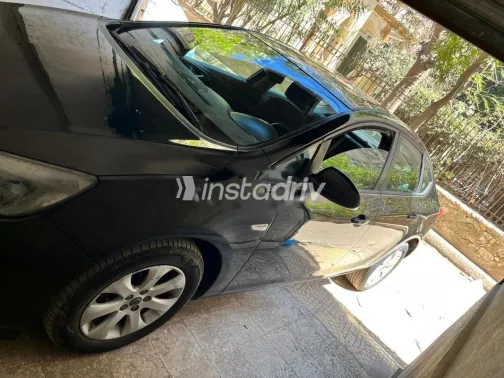 اوبل أسترا 2016 أسود مستعملة للبيع - 2