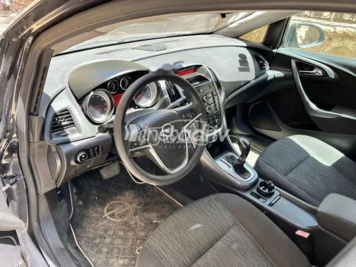 اوبل أسترا 2016 أسود مستعملة للبيع - 7