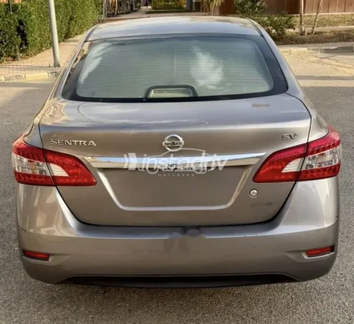 نيسان سنترا 2019 أبيض مستعملة للبيع - 7