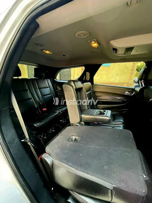 دودج دورانجو 2011 أبيض مستعملة للبيع - 10