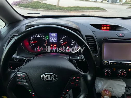 كيا سيراتو 2015 أبيض مستعملة للبيع - 5