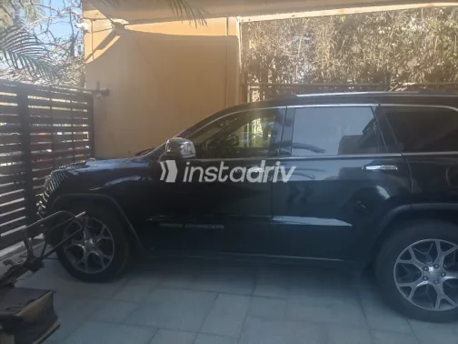 جيب جراند شيروكي 2019 أبيض مستعملة للبيع - 5