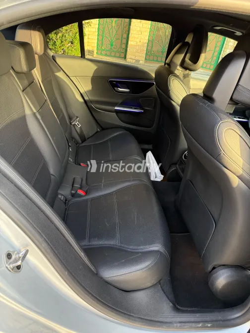 مرسيدس C 180 2022 أبيض مستعملة للبيع - 3