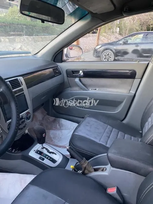 Chevrolet Optra 2007 Silver Used for Sale - 9