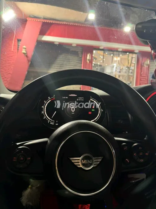 Mini Cooper F55 2016 White Used for Sale - 1