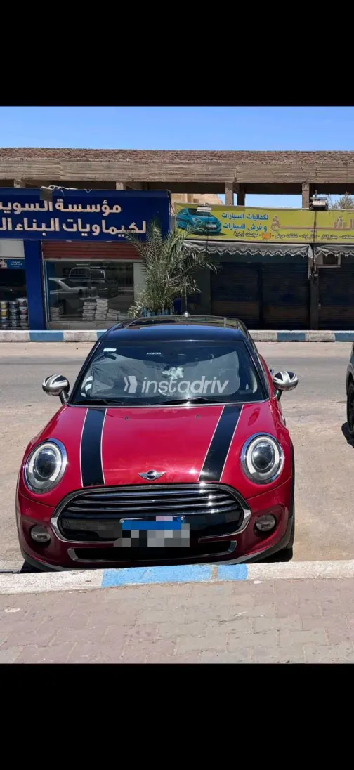 Mini Cooper F55 2016 White Used for Sale - 2