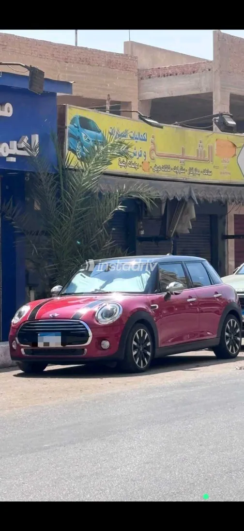 Mini Cooper F55 2016 White Used for Sale - 6