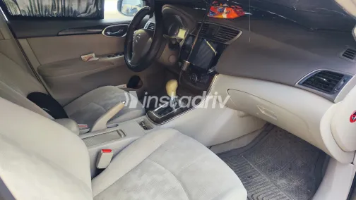 نيسان سنترا 2016 أبيض مستعملة للبيع - 5