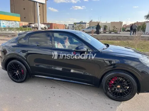 بورش كايين 2022 أبيض مستعملة للبيع - 4