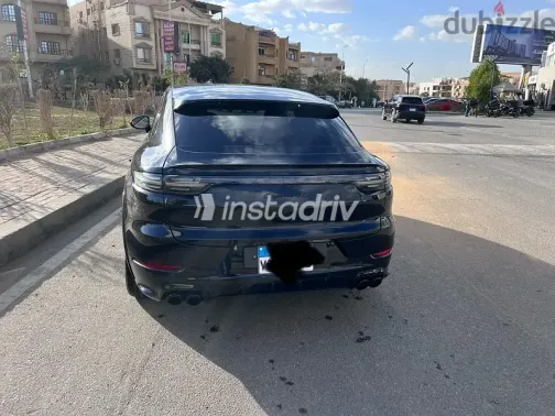 بورش كايين 2022 أبيض مستعملة للبيع - 8