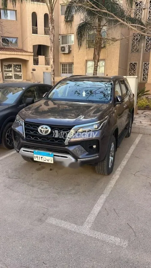 Toyota Fortuner 2022 White Used for Sale - 3