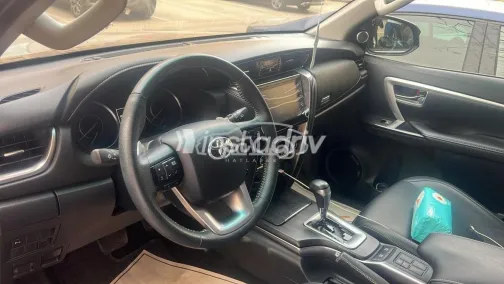 Toyota Fortuner 2022 White Used for Sale - 4