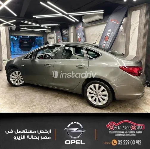 Opel Astra 2018 Gray Used for Sale - 3