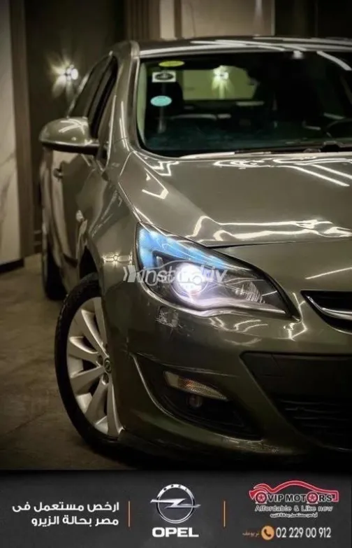 Opel Astra 2018 Gray Used for Sale - 4