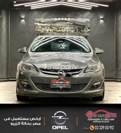 Opel Astra 2018 Gray Used for Sale - 6