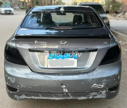 هيونداي اكسنت RB 2015 رمادي مستعملة للبيع - 6