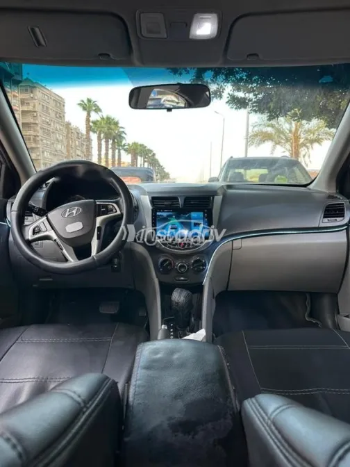 هيونداي اكسنت RB 2015 رمادي مستعملة للبيع - 7