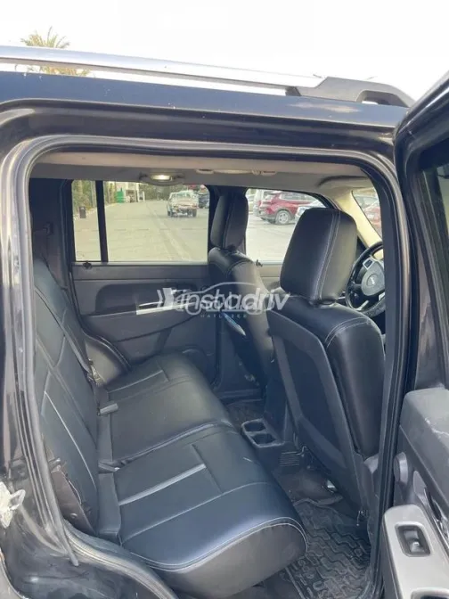 Jeep Cherokee 2009 Black Used for Sale - 7