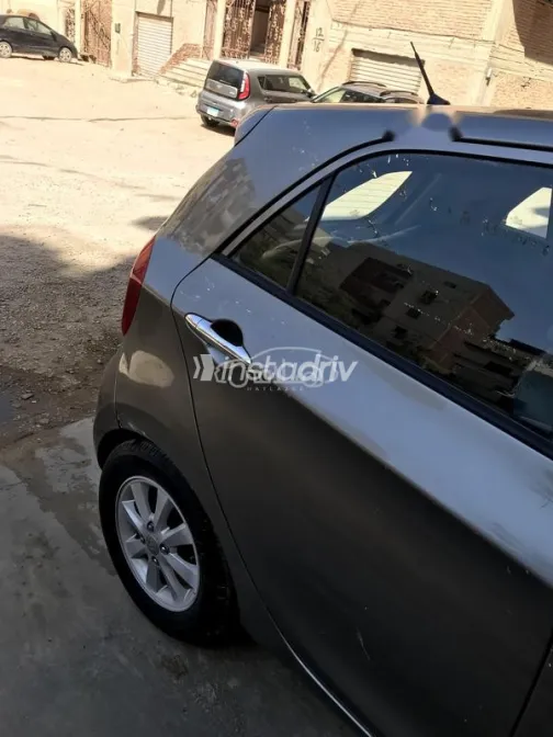 Kia Picanto 2013 Dark Gray Used for Sale - 3