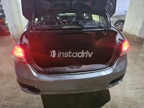 Suzuki Ciaz 2018 White Used for Sale - 5