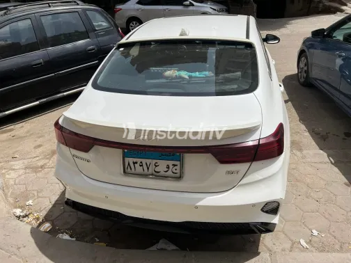 كيا جراند سيراتو 2022 أبيض مستعملة للبيع - 9