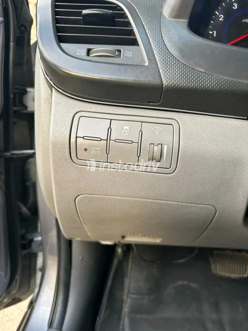 Hyundai Accent RB 2015 White Used for Sale - 5