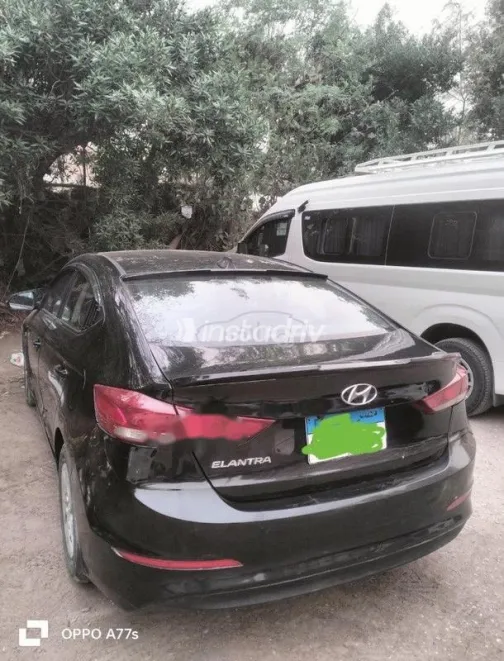 Hyundai Elantra AD 2018 Black Used for Sale - 3