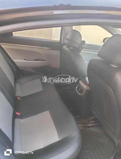 Hyundai Elantra AD 2018 Black Used for Sale - 6