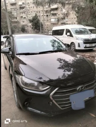 هيونداي إلنترا اى دى 2018 أسود مستعملة للبيع
