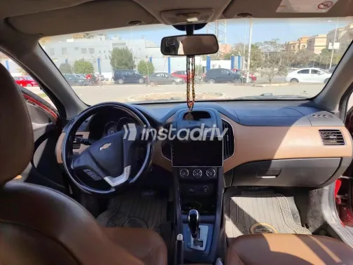 شيفروليه أوبترا 2015 أحمر غامق مستعملة للبيع - 8