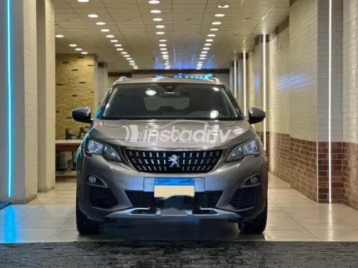 بيجو 3008 2020 فضي مستعملة للبيع - 1