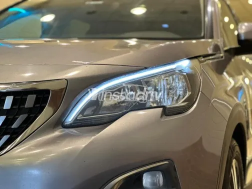 بيجو 3008 2020 فضي مستعملة للبيع - 7