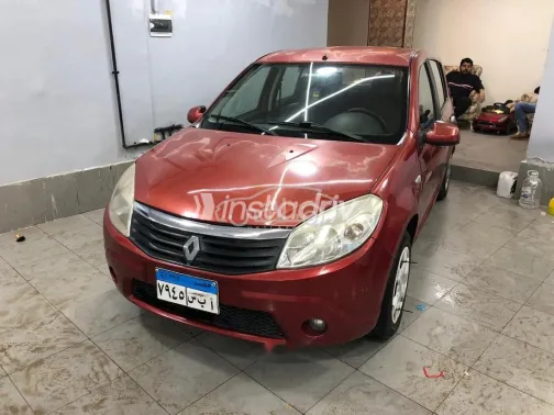 رينو سانديرو 2011 أحمر غامق مستعملة للبيع - 1