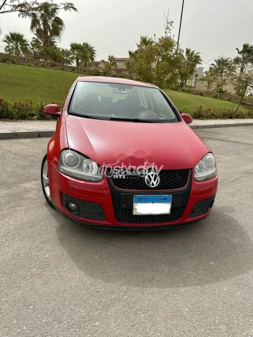 فولكس فاغن جولف 5 2009 أحمر مستعملة للبيع - 4
