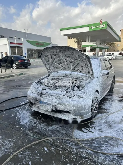 هوندا سيفك 2003 فضي مستعملة للبيع - 4