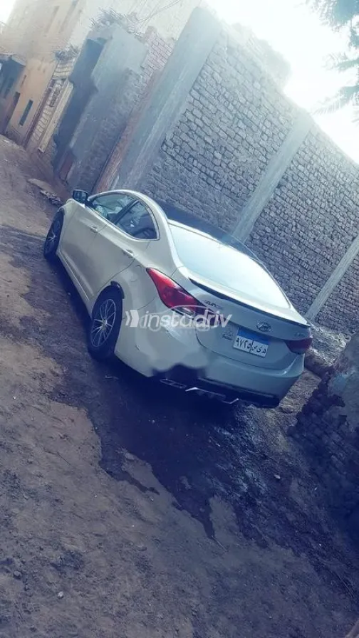 Hyundai Elantra 2012 Beige Used for Sale - 2