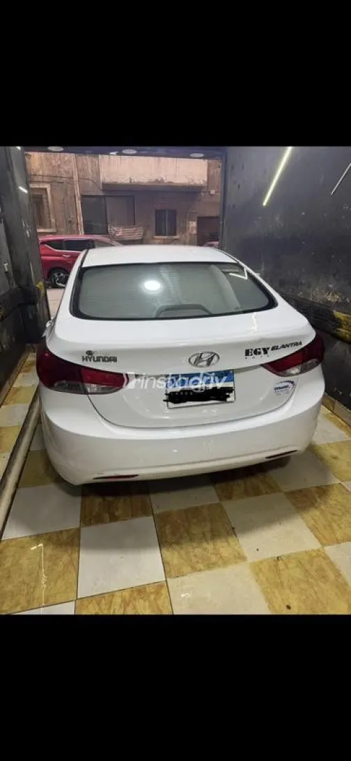 Hyundai Elantra MD 2013 White Used for Sale - 4