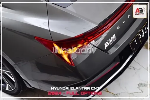Hyundai Elantra 2024 Gray Used for Sale - 5