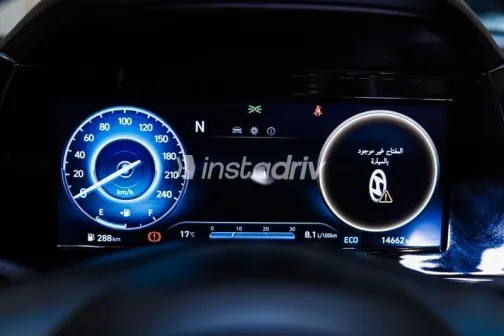 هيونداي إلنترا 2024 أحمر مستعملة للبيع - 6