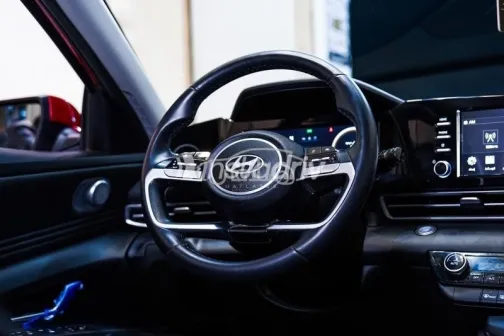 هيونداي إلنترا 2024 أحمر مستعملة للبيع - 7