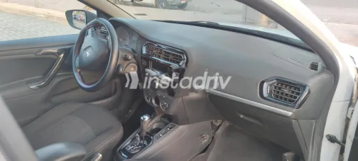 بيجو 301 2014 أبيض مستعملة للبيع - 1