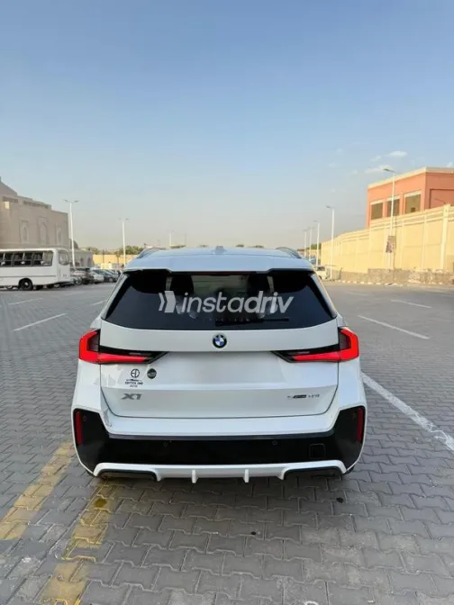 بي ام دبليو X1 2024 أبيض مستعملة للبيع - 4