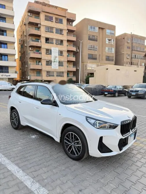 بي ام دبليو X1 2024 أبيض مستعملة للبيع - 6