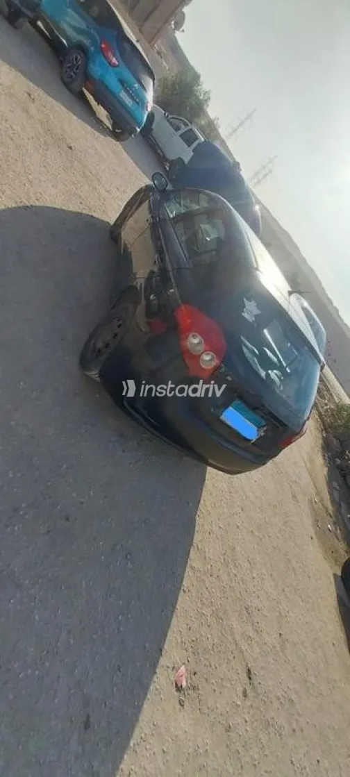 بريليانس FRV 2012 أسود مستعملة للبيع - 2