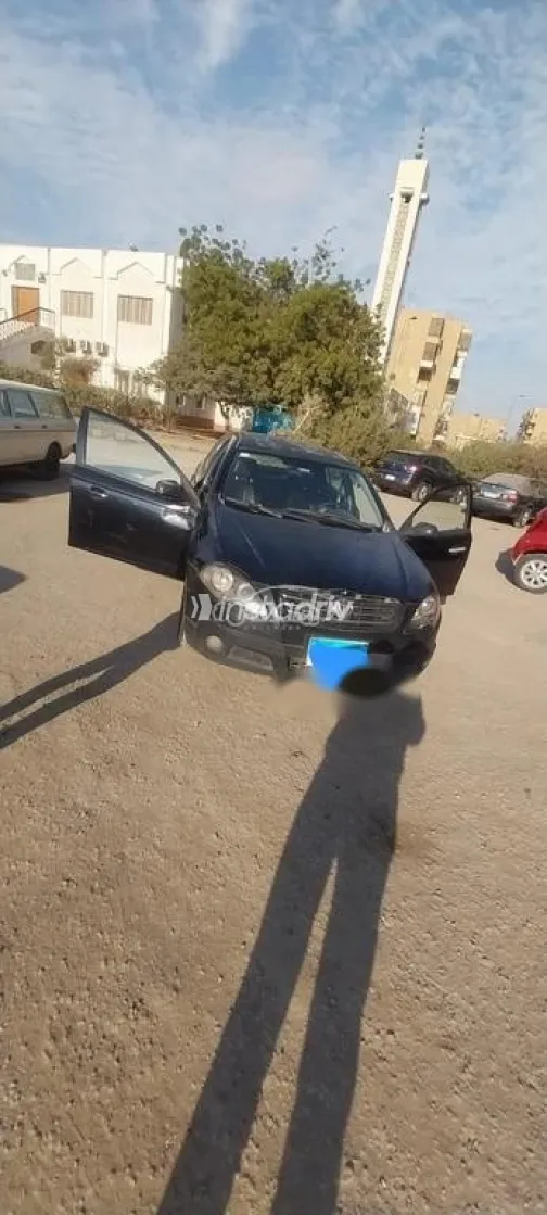 بريليانس FRV 2012 أسود مستعملة للبيع - 4