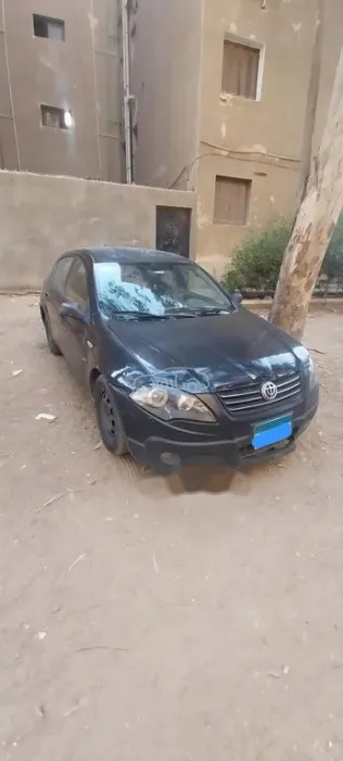 بريليانس FRV 2012 أسود مستعملة للبيع