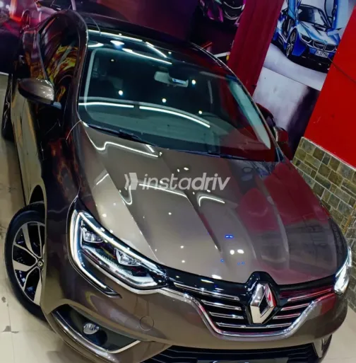 Renault Megane 2021 White Used for Sale - 3